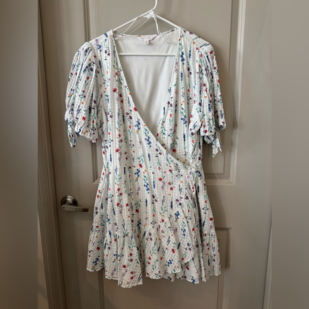 LC Lauren Conrad White Floral Mini Dress